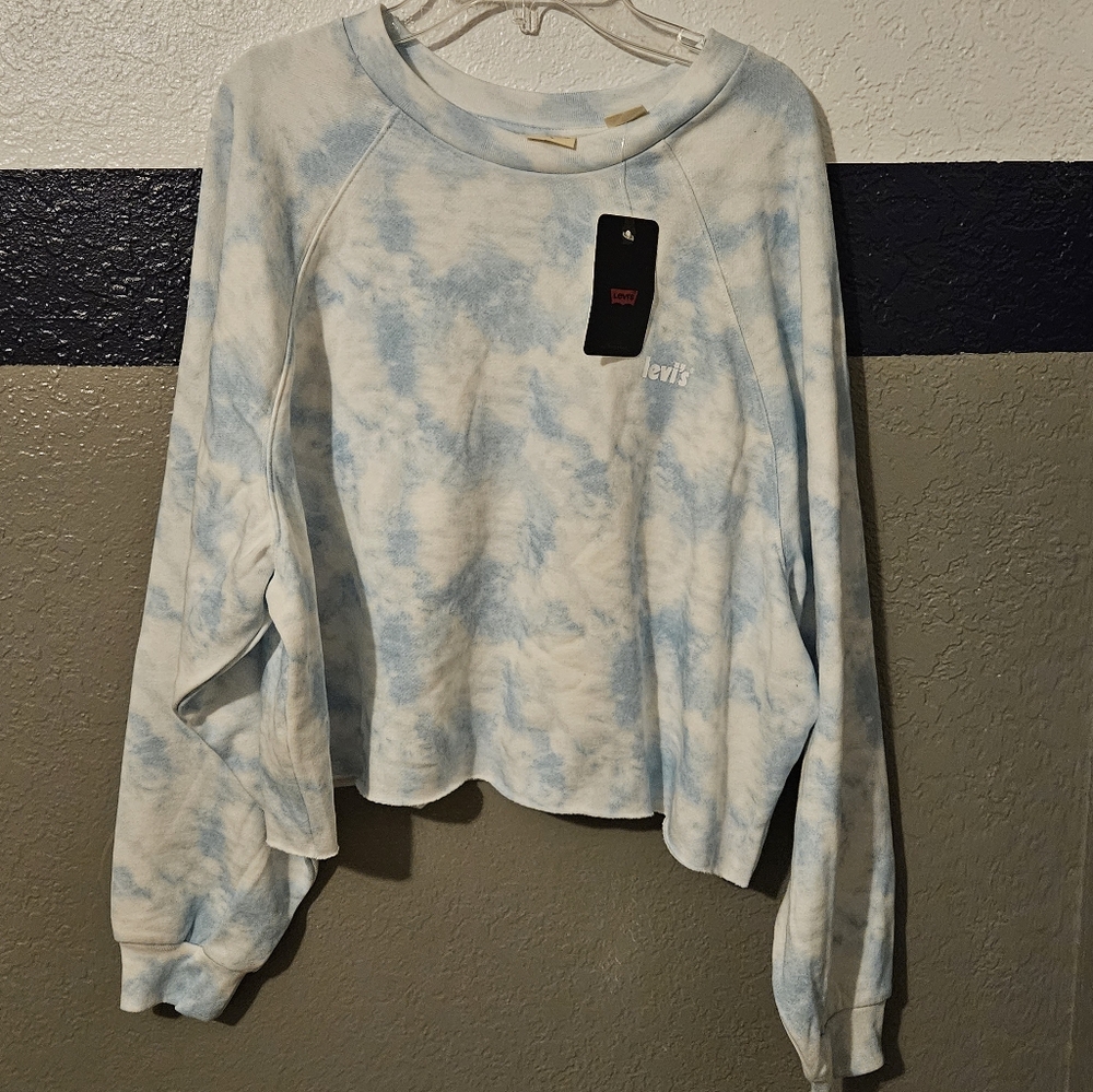 Levi's Sweater